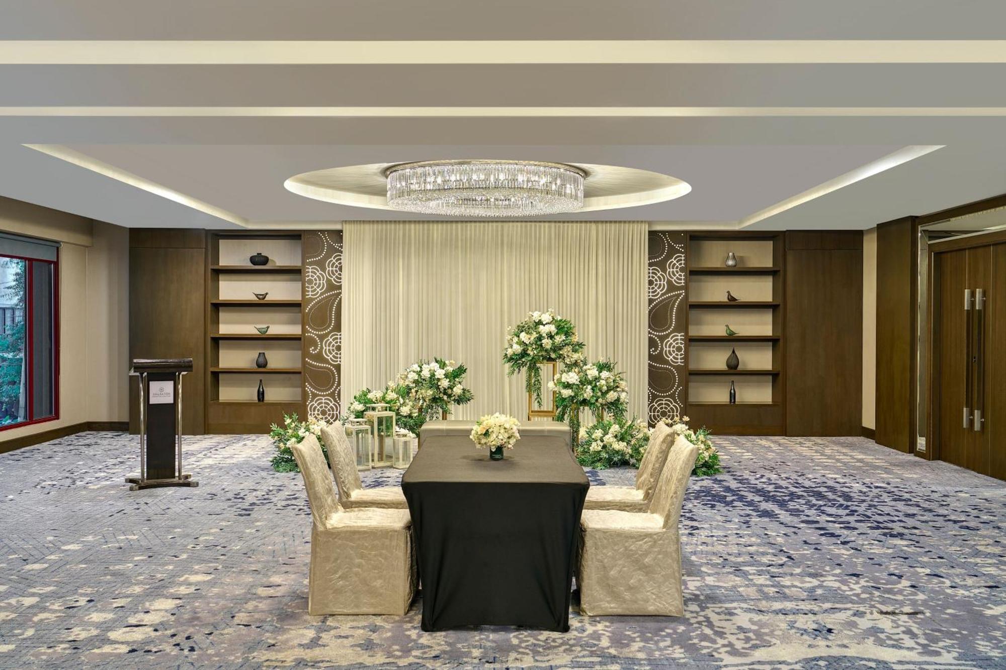 Sheraton Imperial Hotel 5*